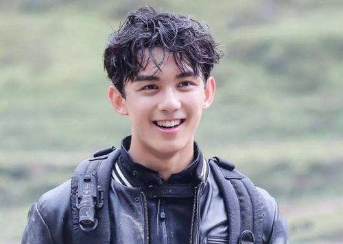 吃瓜爆料热巴吴磊视频,视频爆料引网友热议  第3张