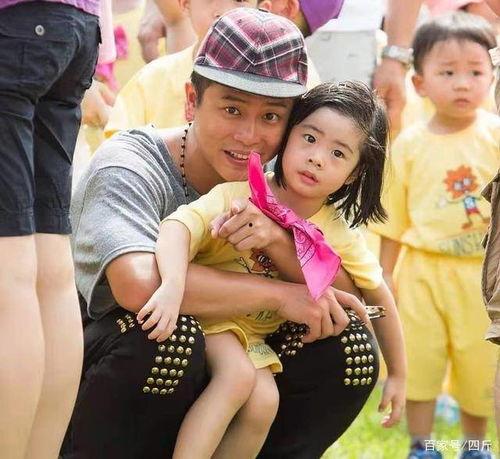 女子爆料弹头视频,揭秘娱乐圈不为人知的秘密  第2张